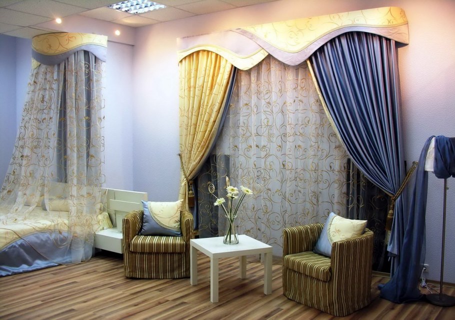 Шторы в спальню и в зал