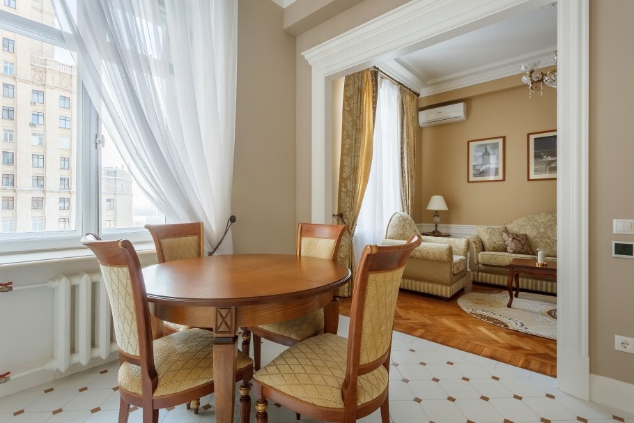 Французские двери в интерьере