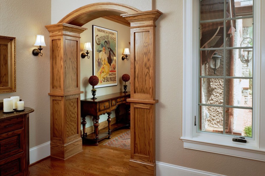 Колонны в классическом интерьере