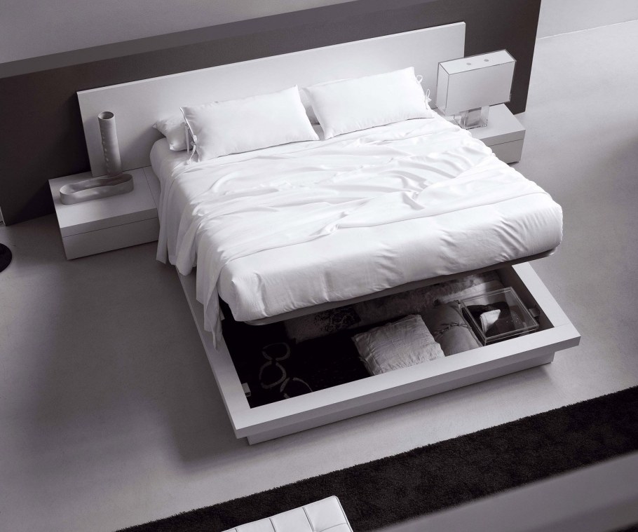 Кровать из ЛДСП С тумбами подвесными