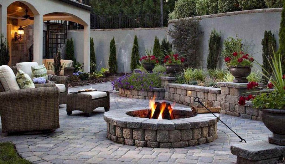 Очаг и патио в ландшафтном дизайне