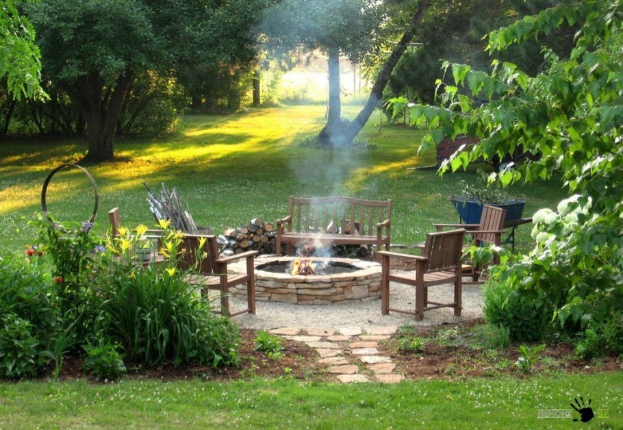 Кострище в Лесном ландшафте