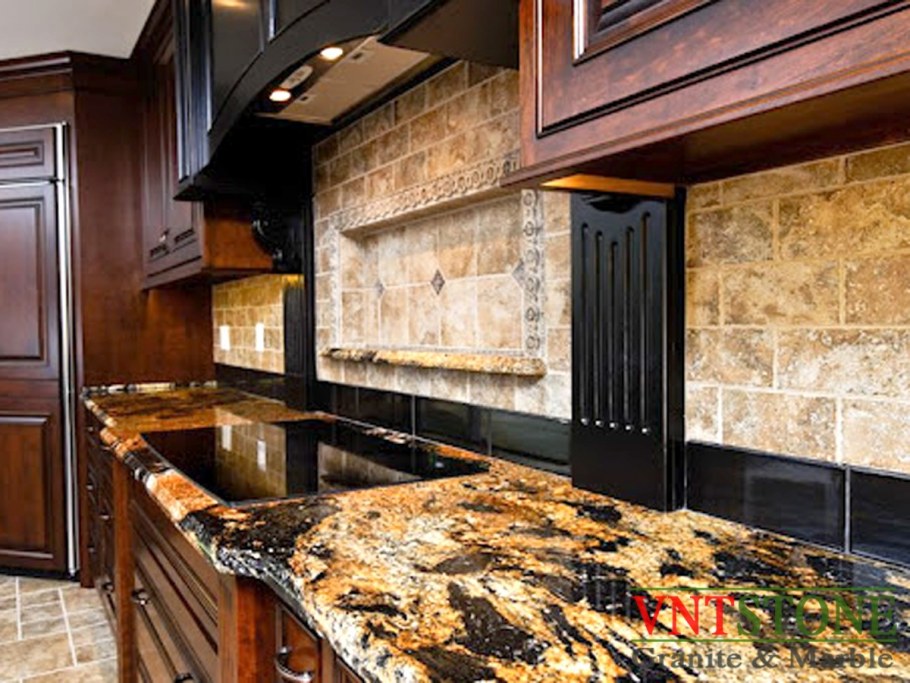 Фартук для кухни из декоративного камня