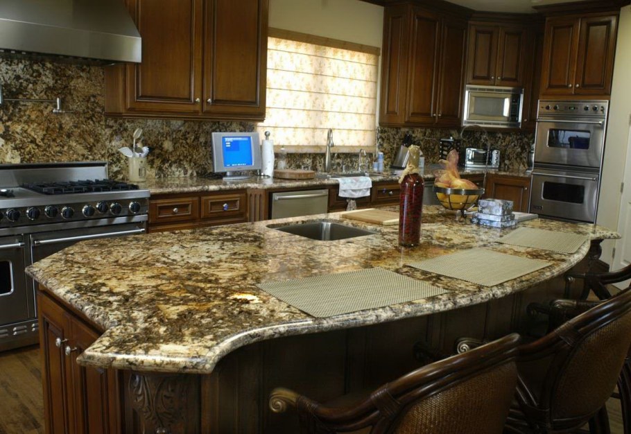 Фартук из декоративного камня