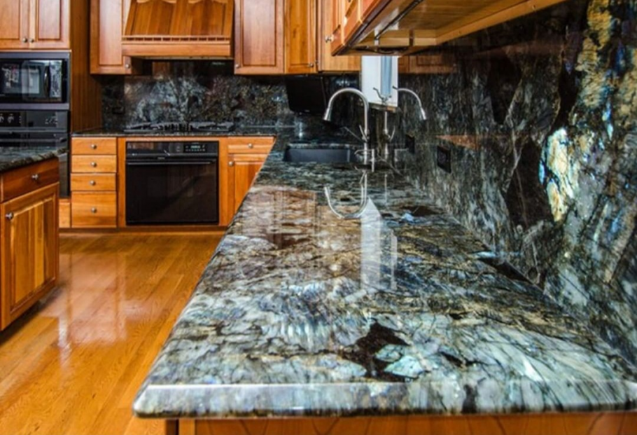 Кварцевый агломерат малахит