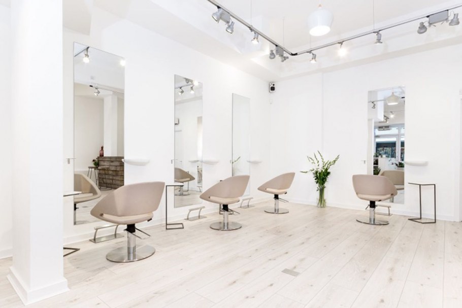 Салон красоты в белом стиле