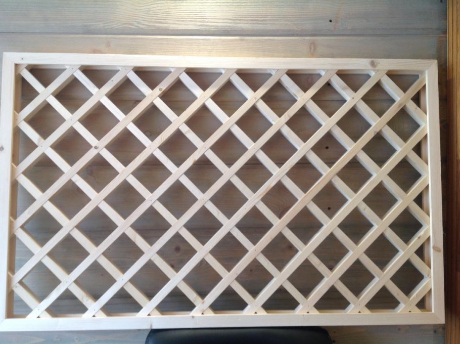 Деревянная решетка