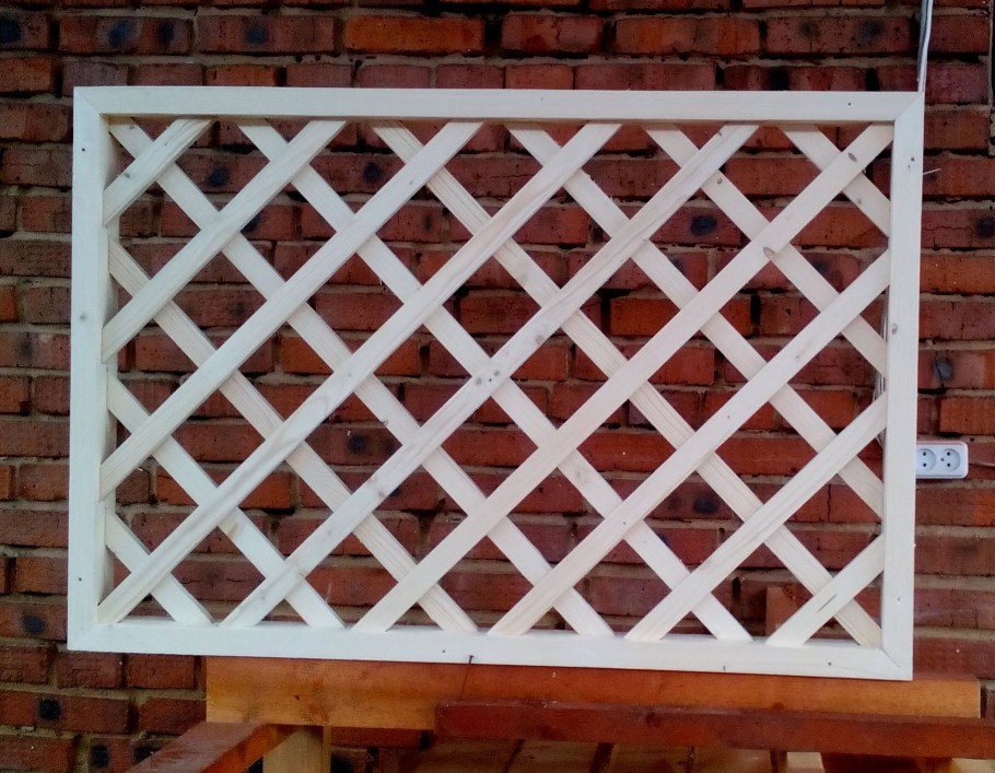 Деревянная решетка