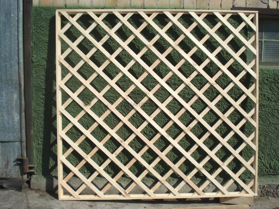 Декоративная решетка для веранды