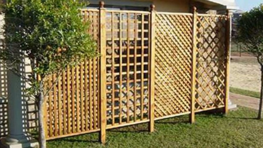Забор решетка деревянный
