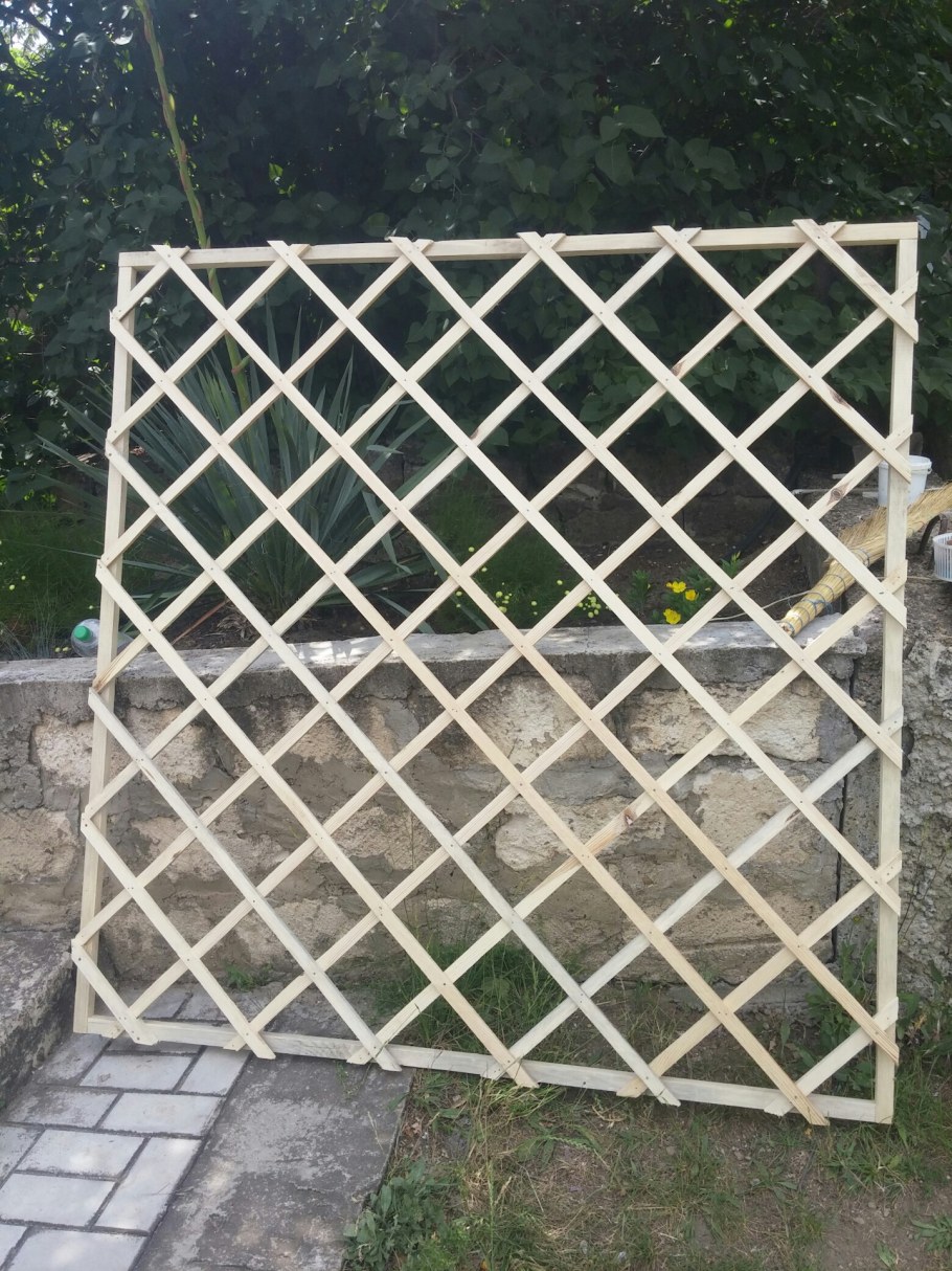 Шпалера пергола веранда кирпичная