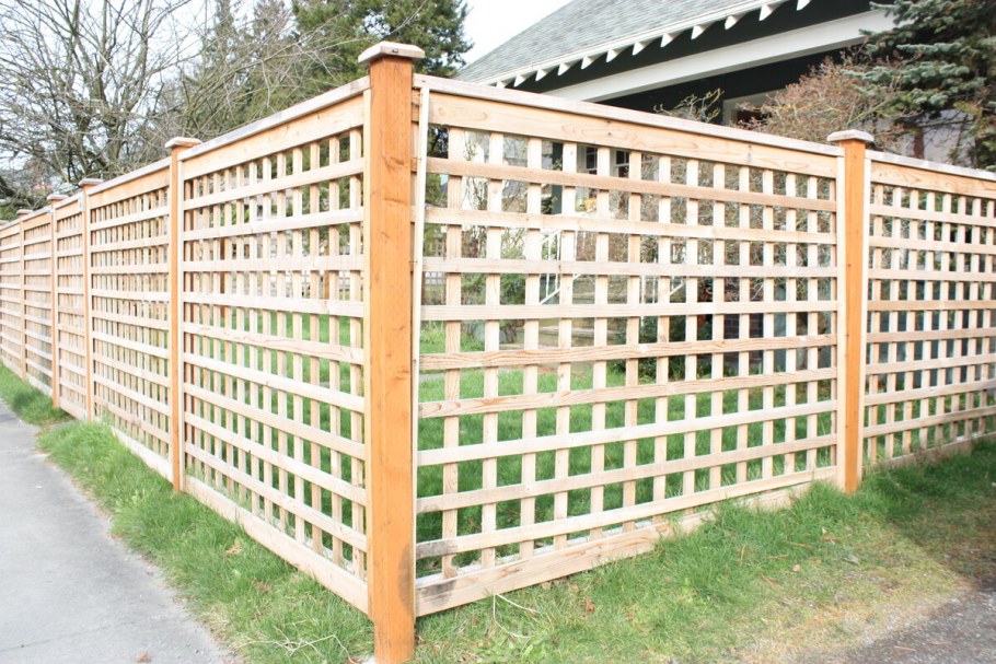 Деревянная решетка для виноградника