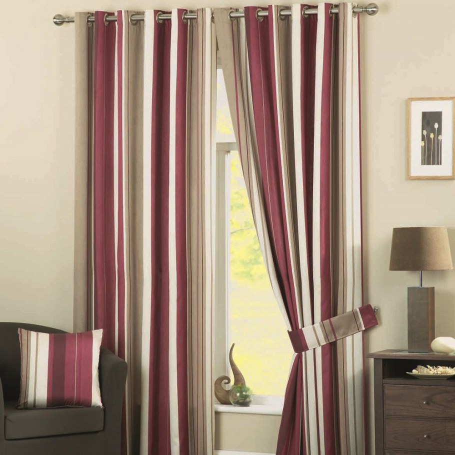 Шторы в черно белую полоску