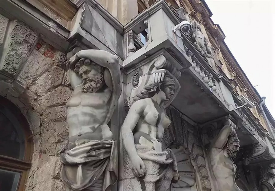 Кариатиды в архитектуре Санкт-Петербурга