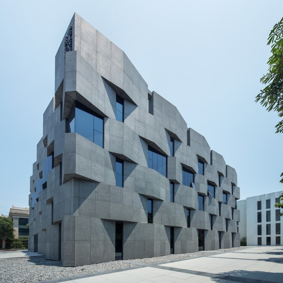 Современная монументальная архитектура