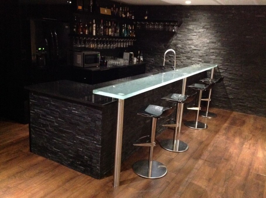 Барная стойка из искусственного камня
