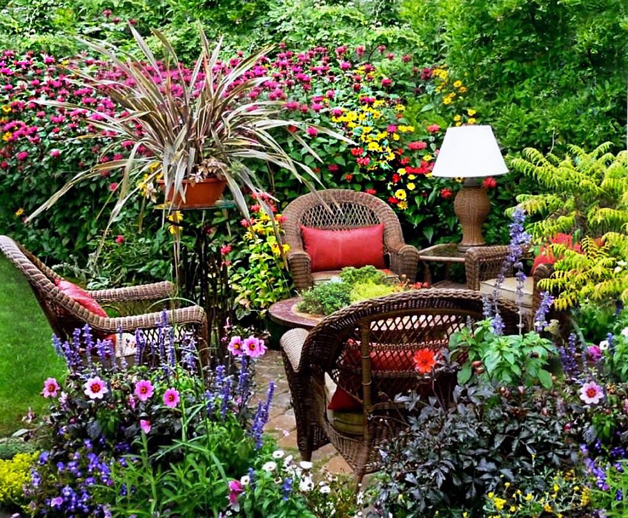 Красивые уголки сада