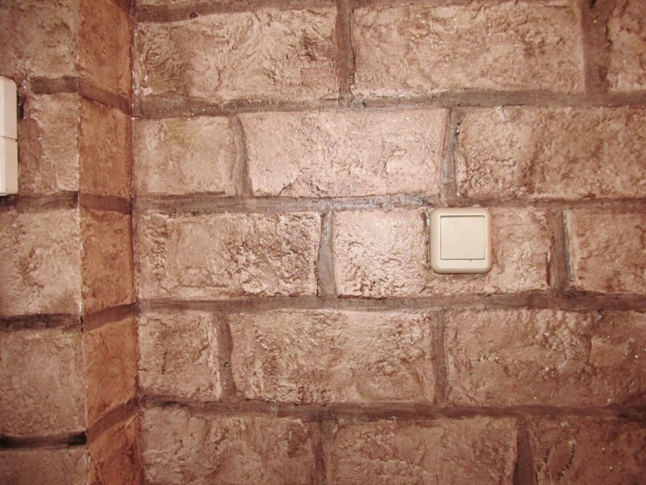 Венецианская штукатурка кирпичики