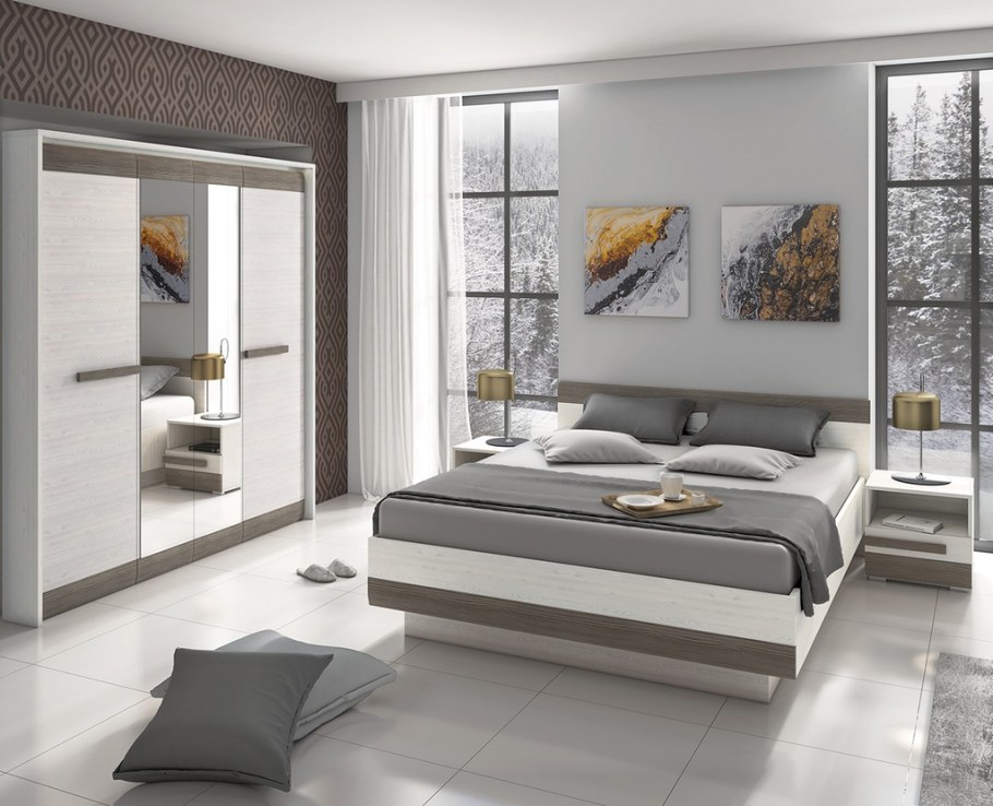 Кровать с зеркалом