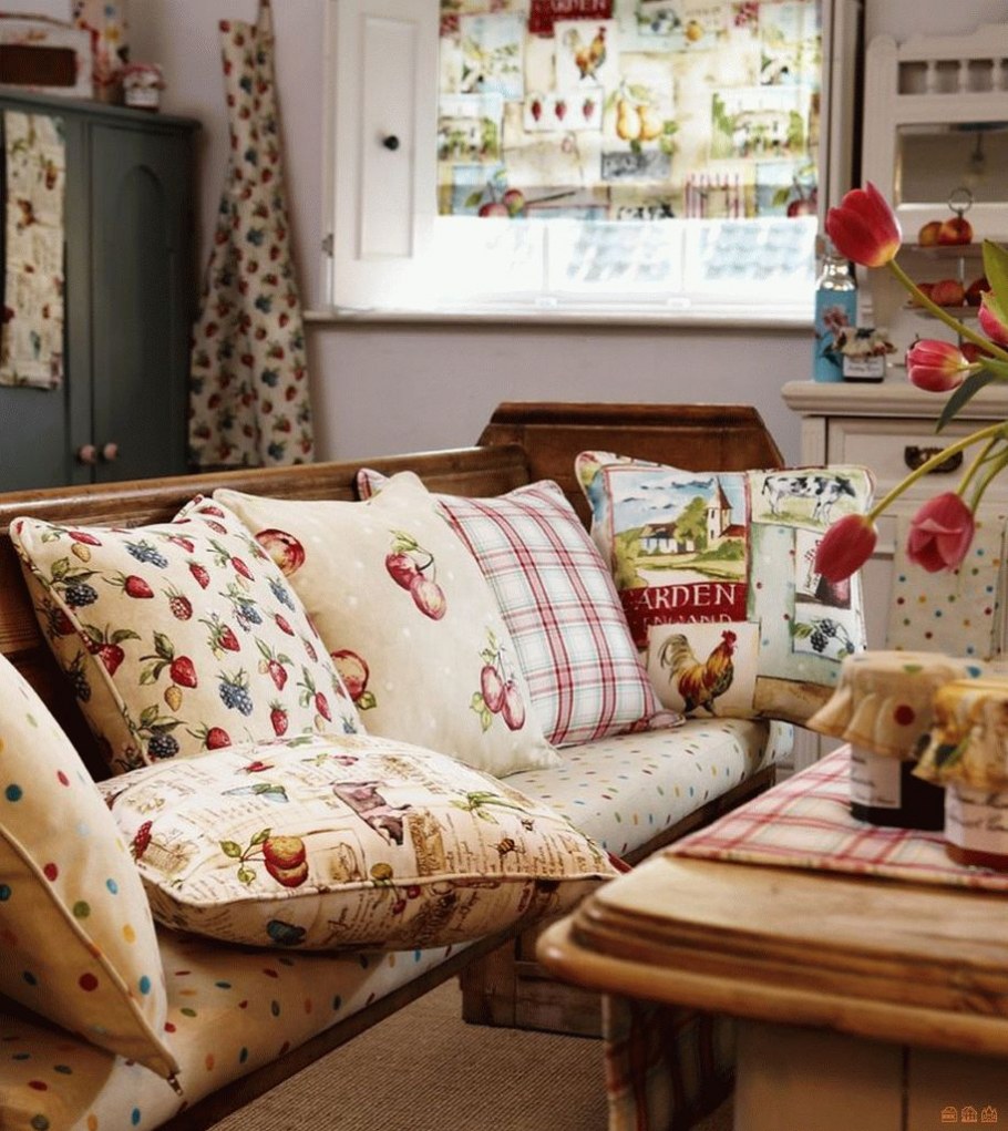 Подушки диванные декоративные в интерьере