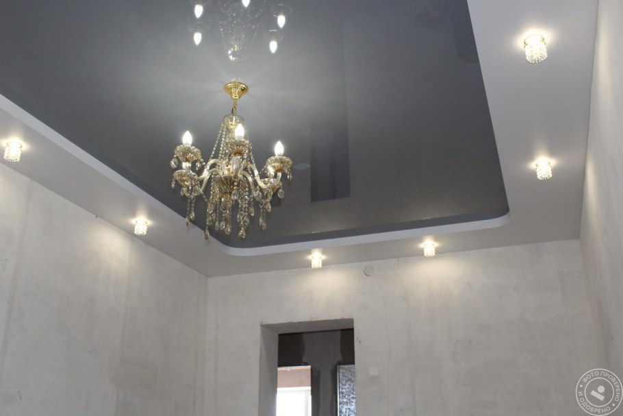 Сатиновый натяжной потолок