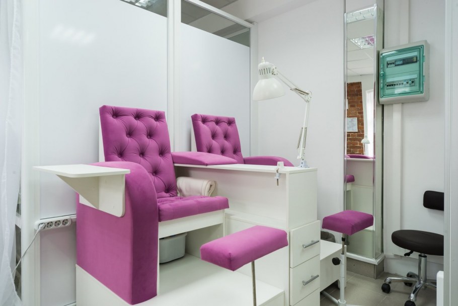 Педикюрное место в салоне