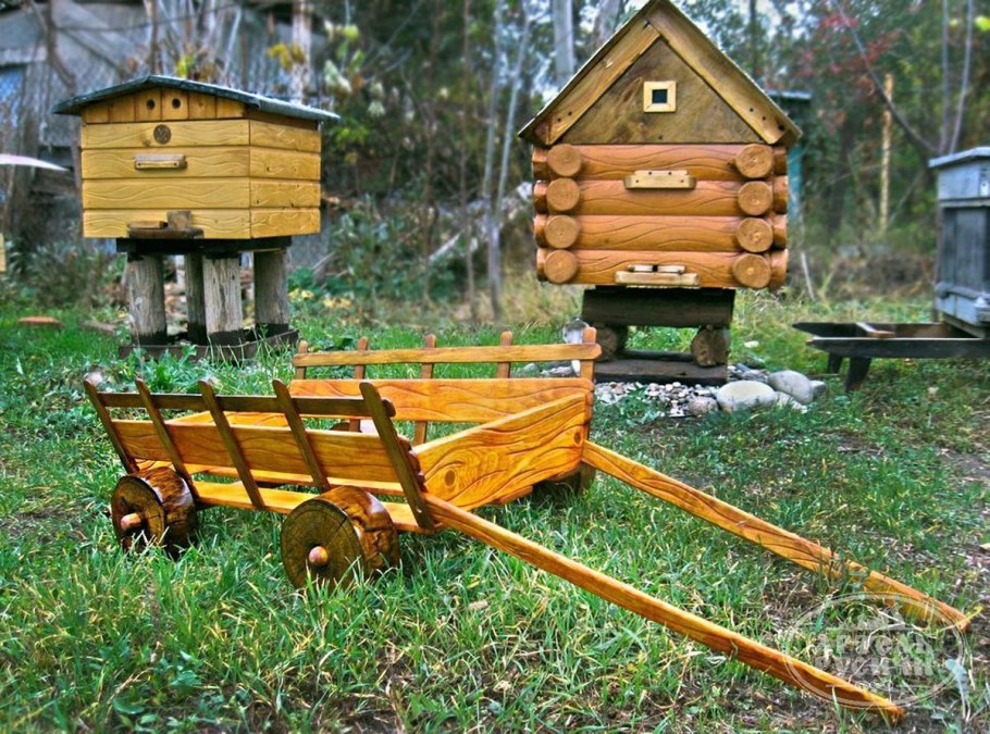 Лошадка из бревна