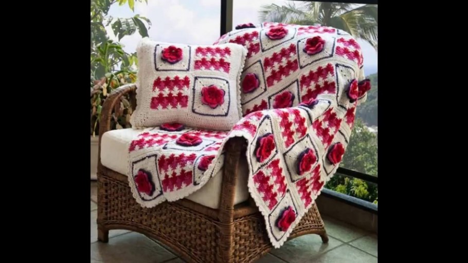 Вязаные пледы и подушки