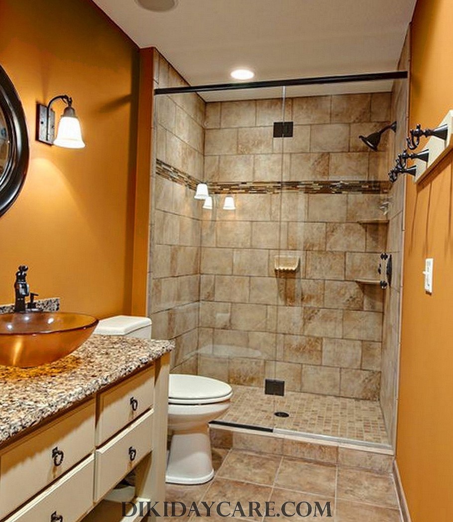 Ванные комнаты с душевой