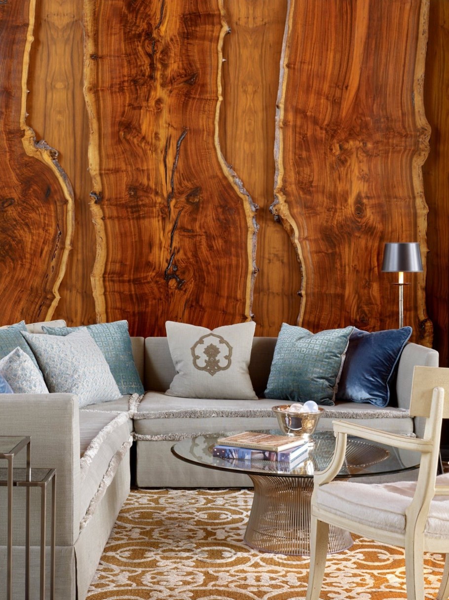 Деревянные соты на стене