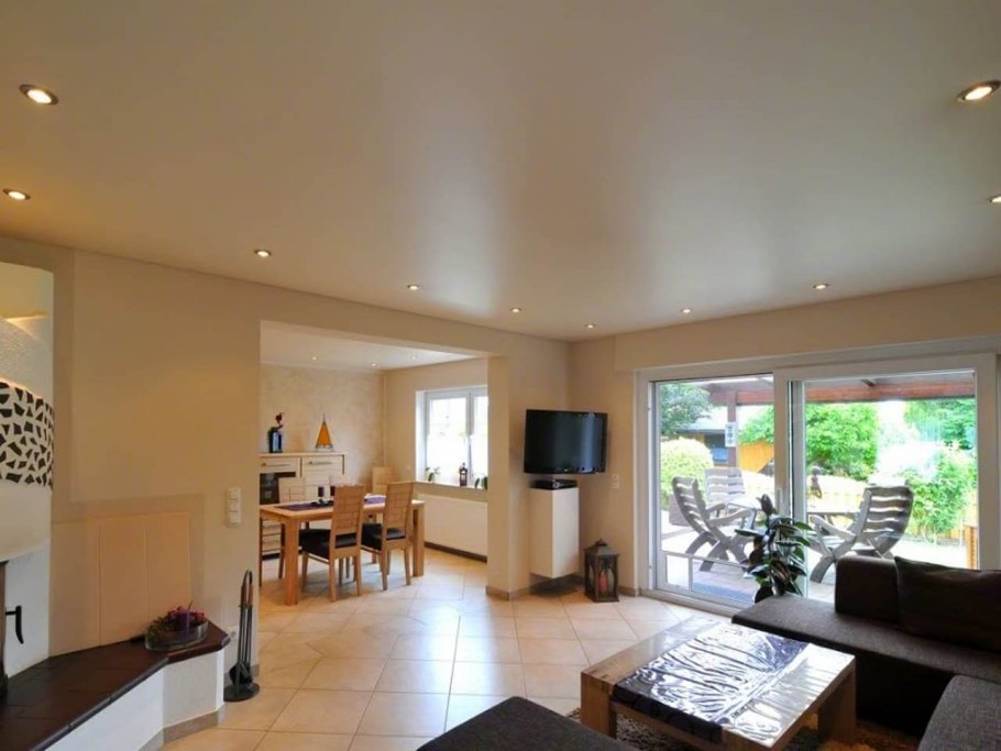 Матовыйнатежной потолок