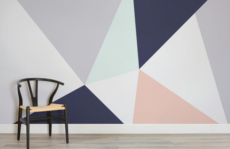 Геометрические фигуры на стене