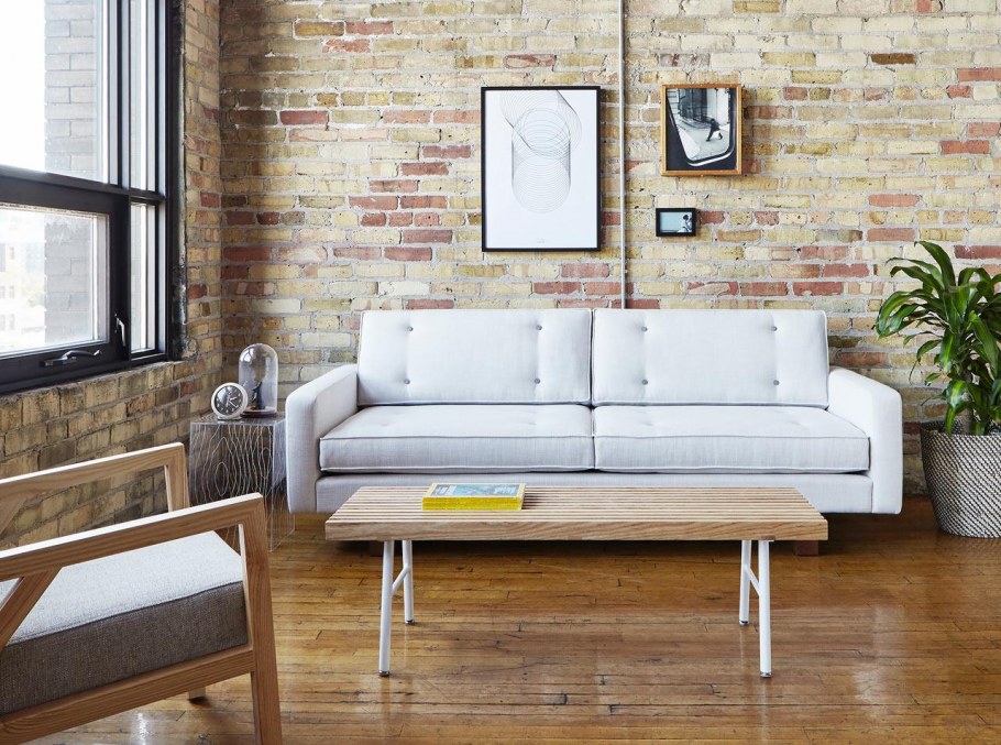 Круглый диван