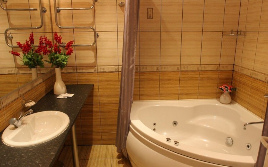 Джакузи в ванной комнате