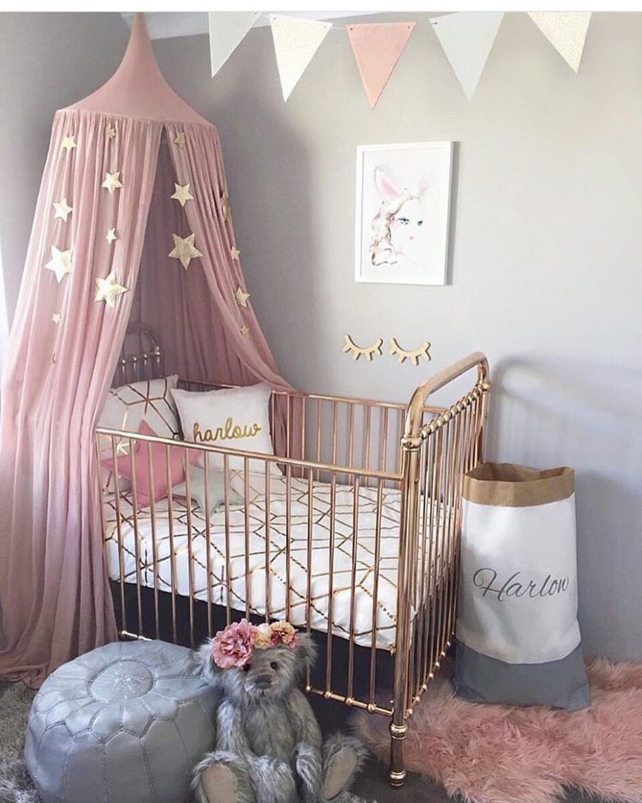 Кроватка для девочки новорожденной