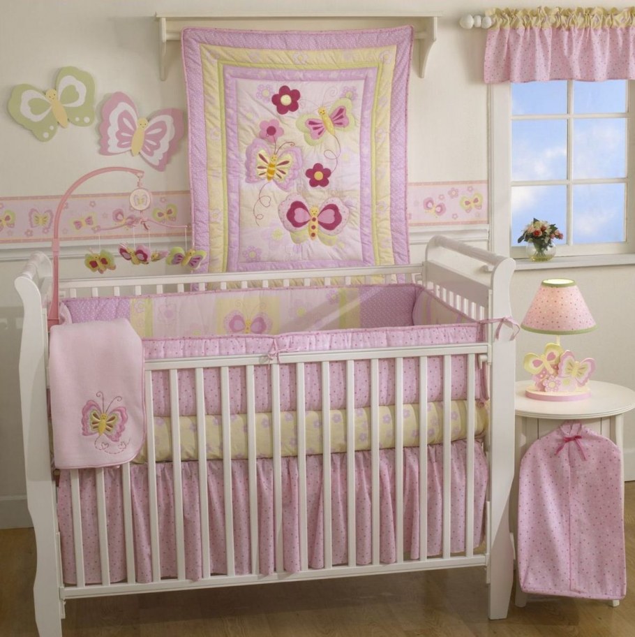 Комната для новорожденной девочки с балдахином