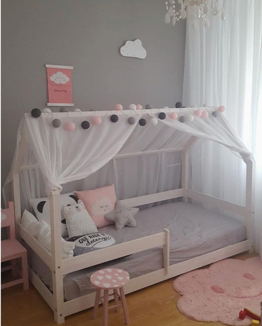 Украсить детскую кроватку