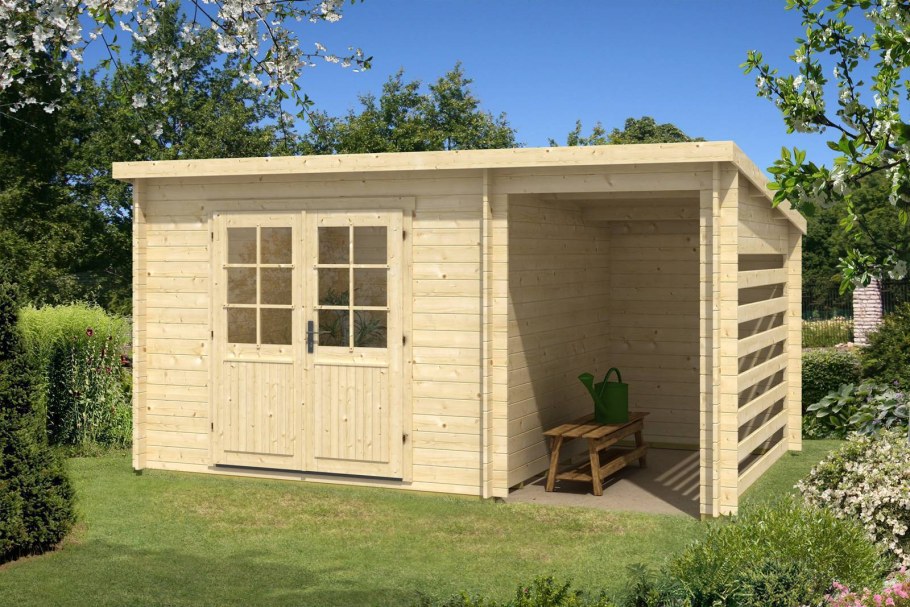 Тини Хаус внутри