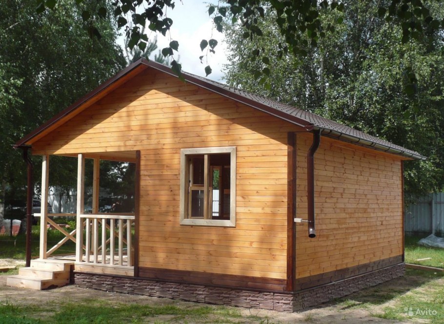 Маленький домик для дачи