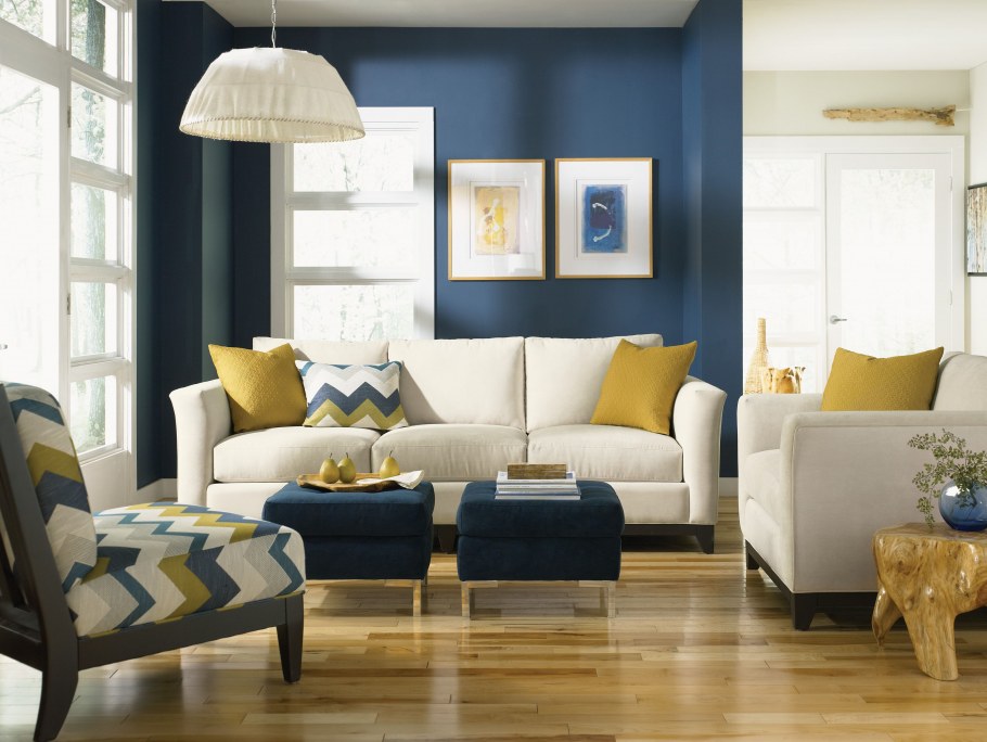 Гостиная в бежево голубых тонах