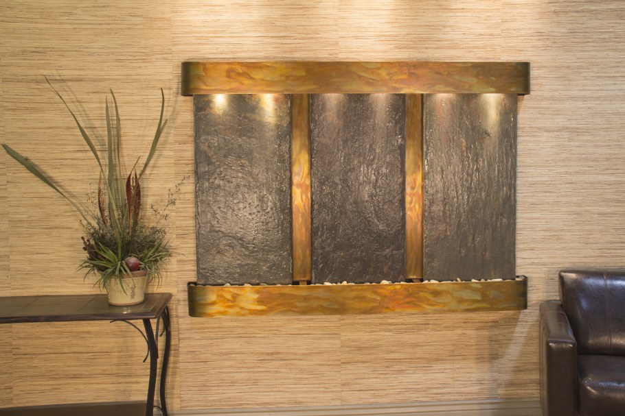 Декоративные водопады настенные