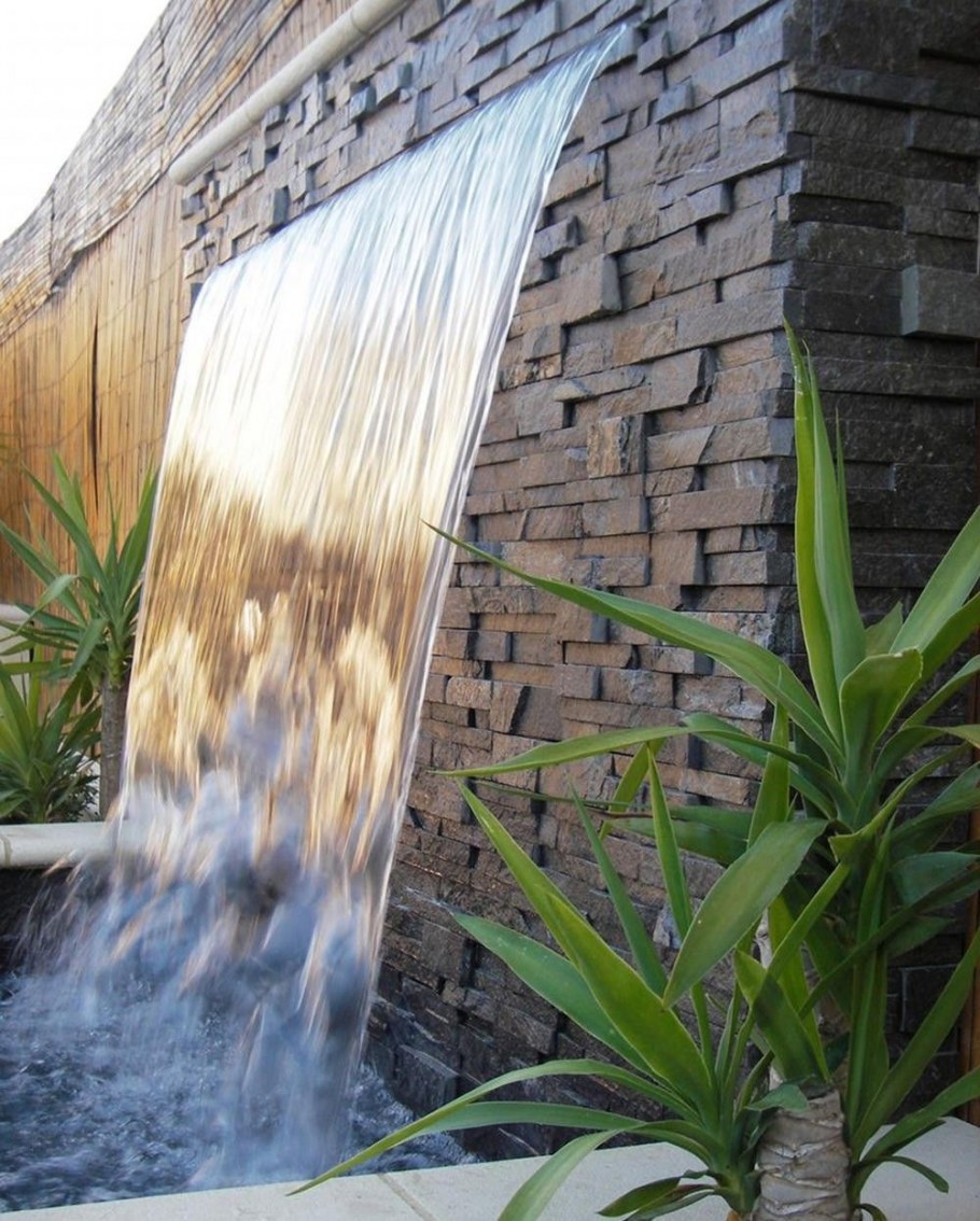 Водопад в интерьере