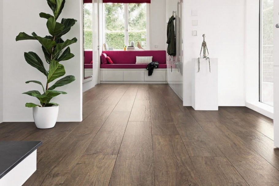 Пол дуб Мокка в интерьере