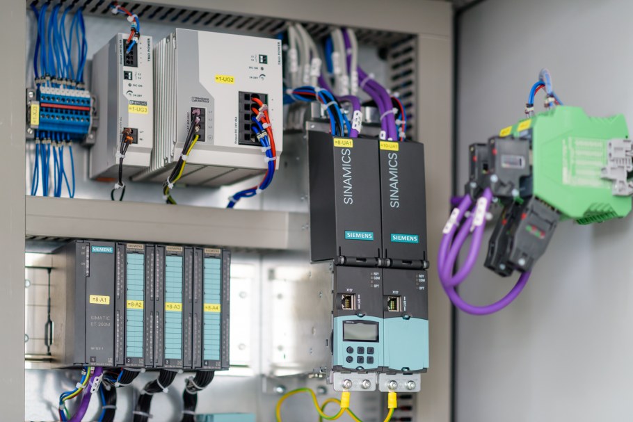 Шнайдер 172 ПЛК