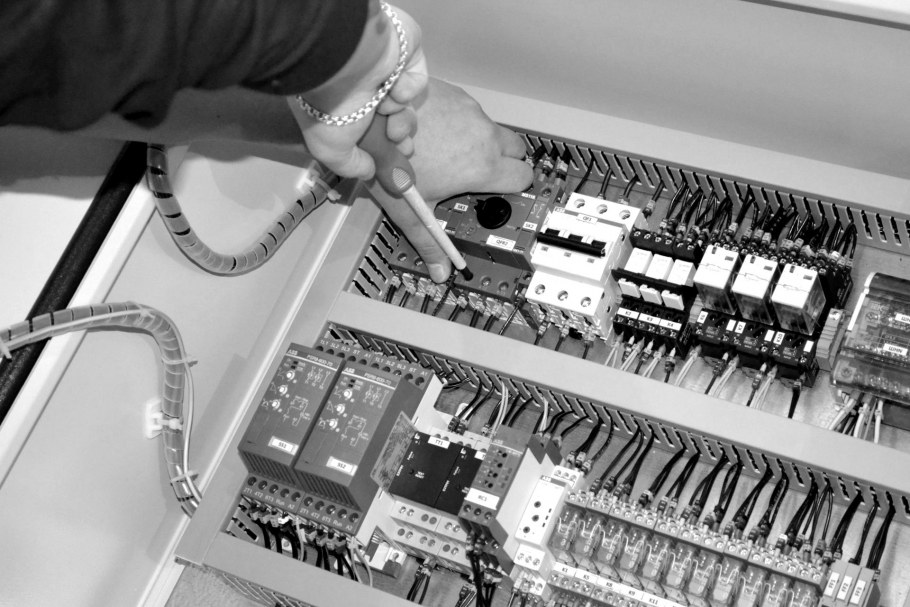 Контроллер программируемый плк73