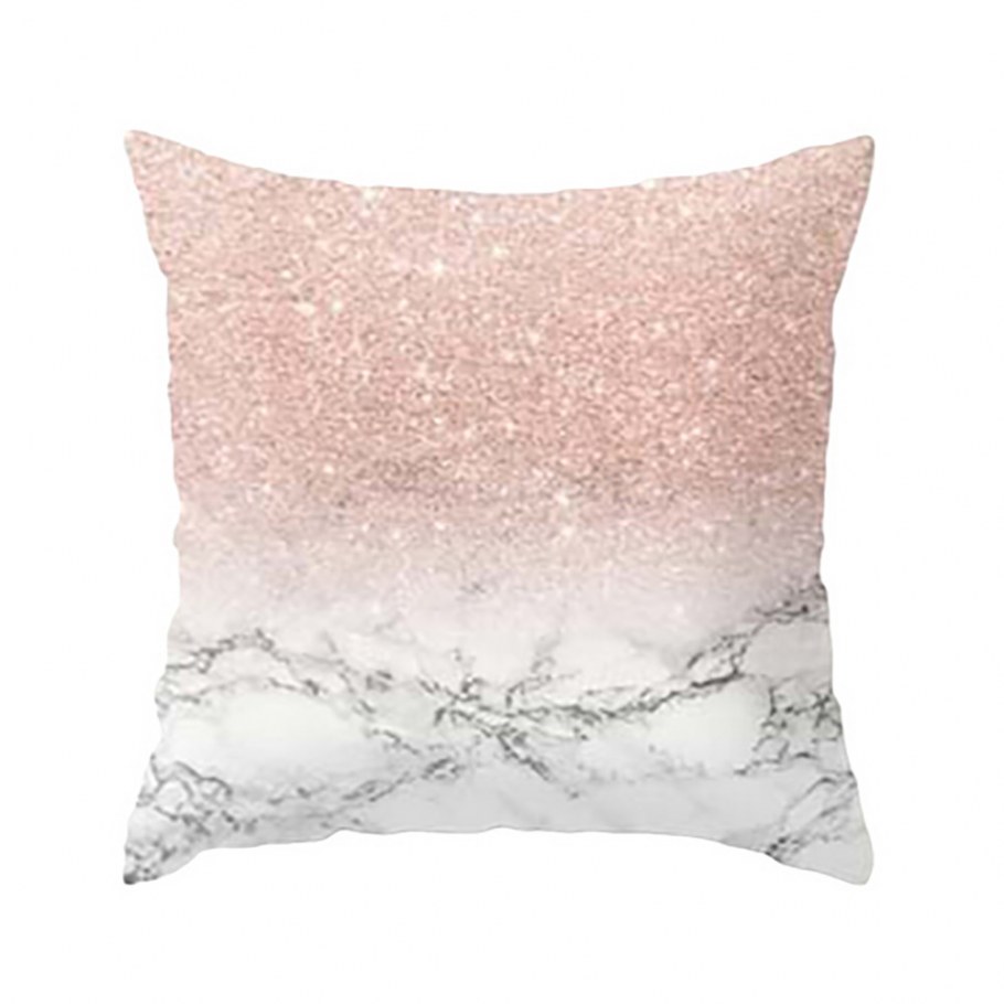 Подушка декоративная розовая