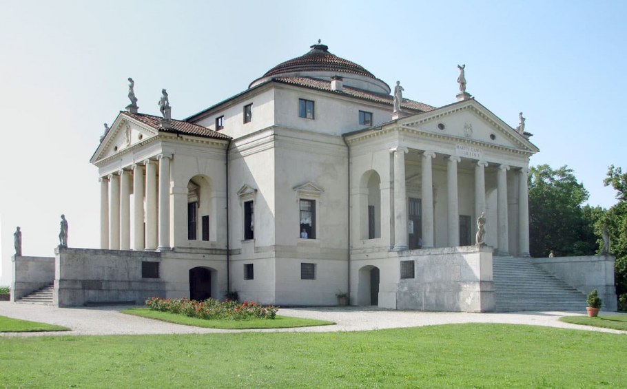 Церковь Святой Марии-Магдалины Франция