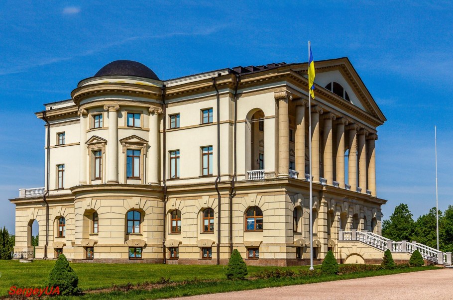 Парк Стоу храм греческий храм