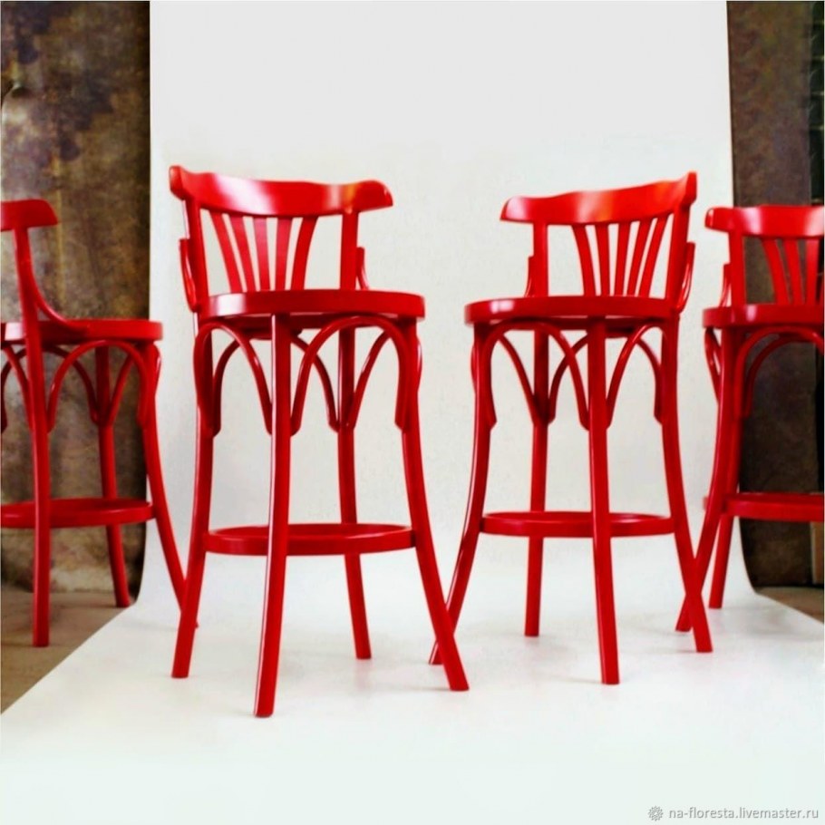 Красные кухни