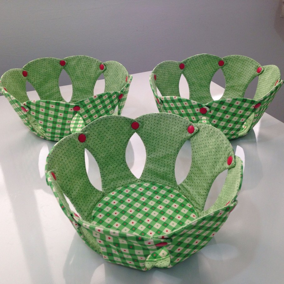 Корзинка для рукоделия из ткани